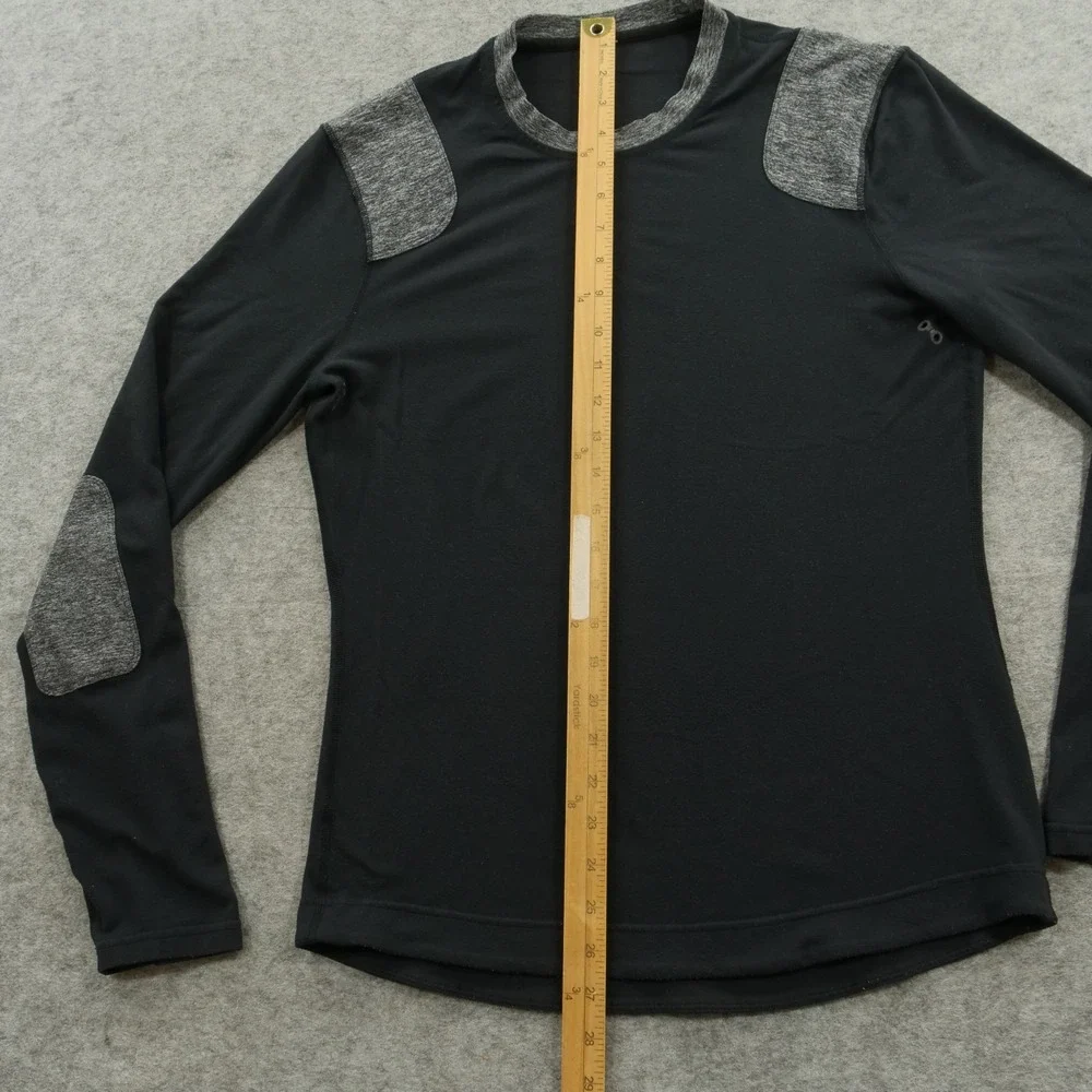 lululemon athletica has light